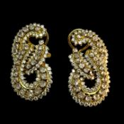 A Good Pair of yellow Gold double Horseshoe Earrings set with Diamonds, the diamonds approx.5.5 cara