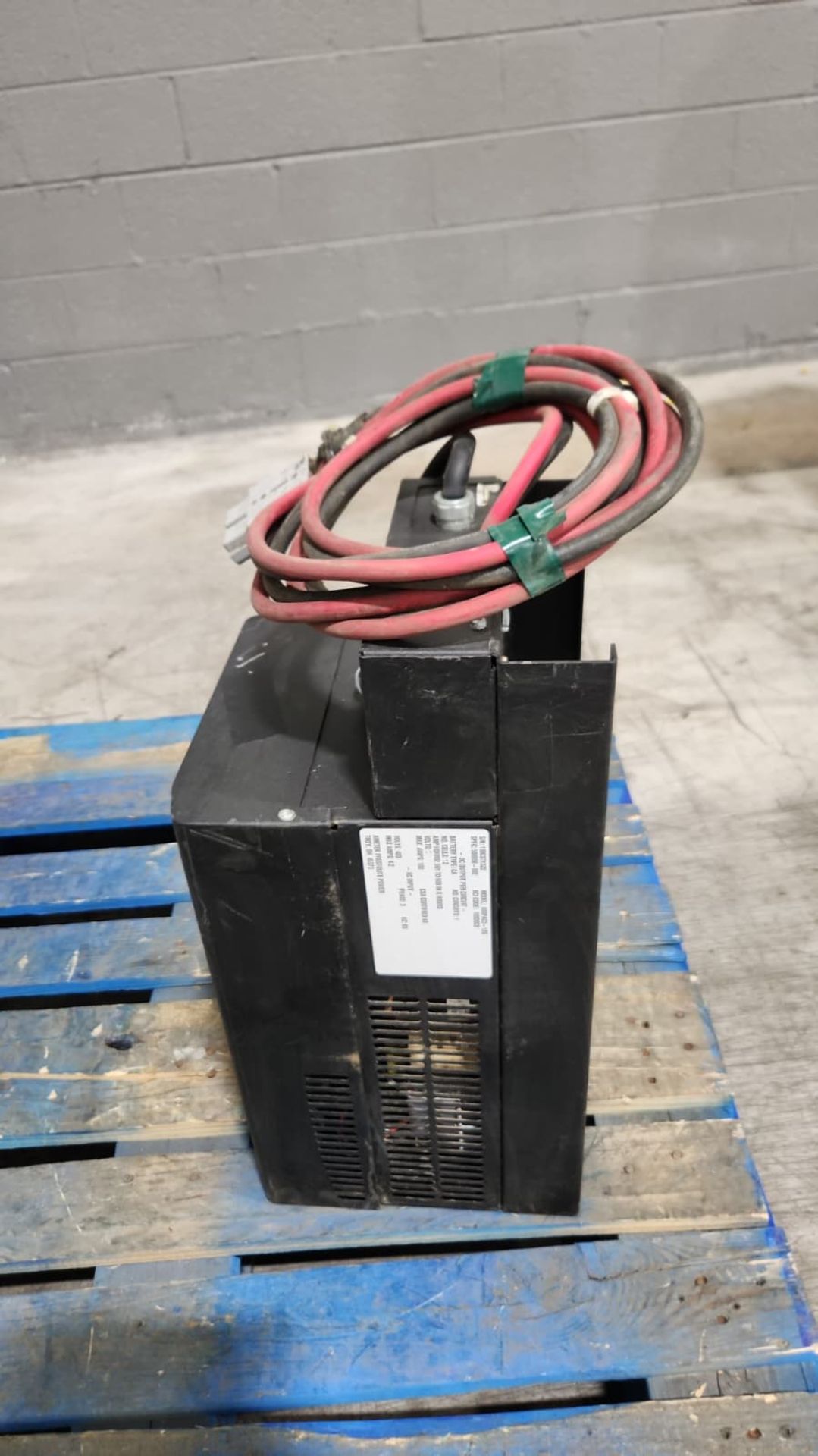 Ametek Absolute Power 24 Volt Electric Forklift Battery Charger. - Image 4 of 5