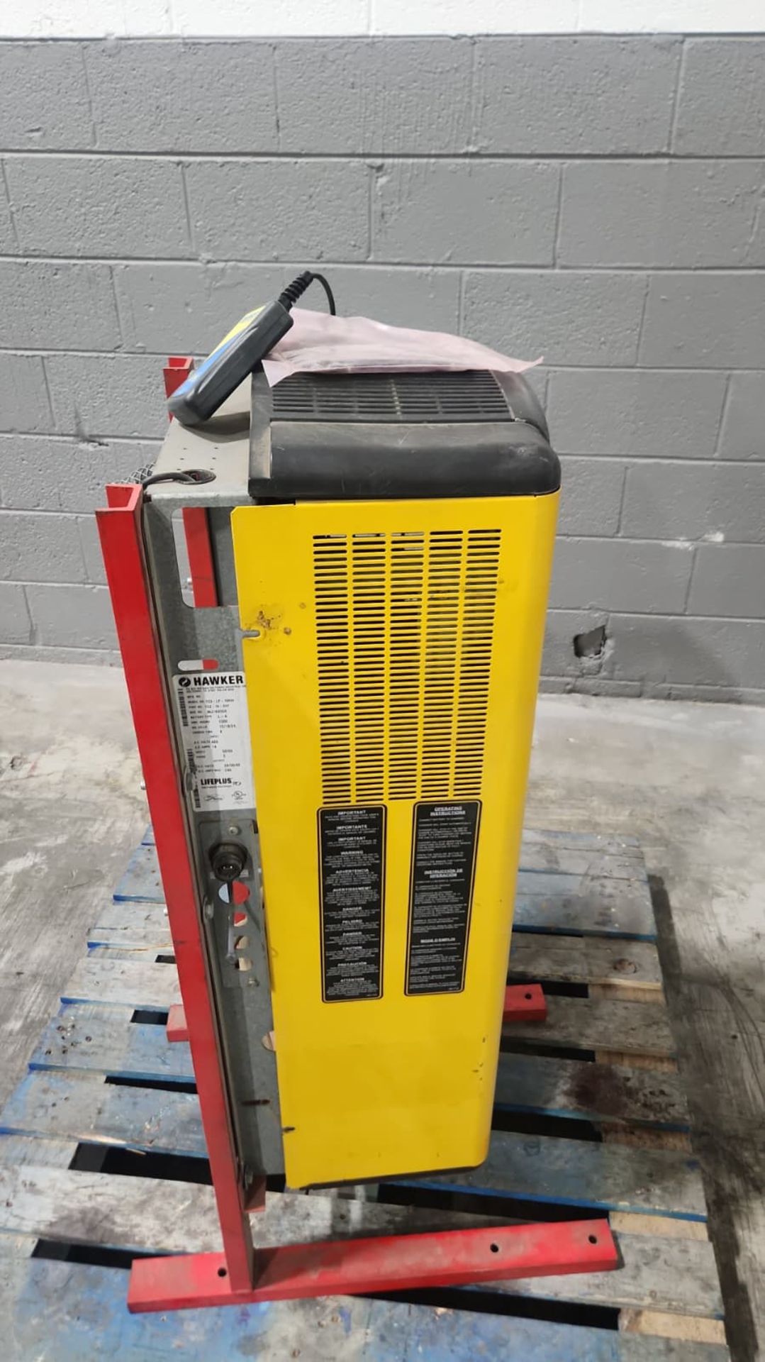 HAWKER Lifeplus TC3 Multi 24/36/48 Volt Electric Forklift Battery Charger. - Image 3 of 5