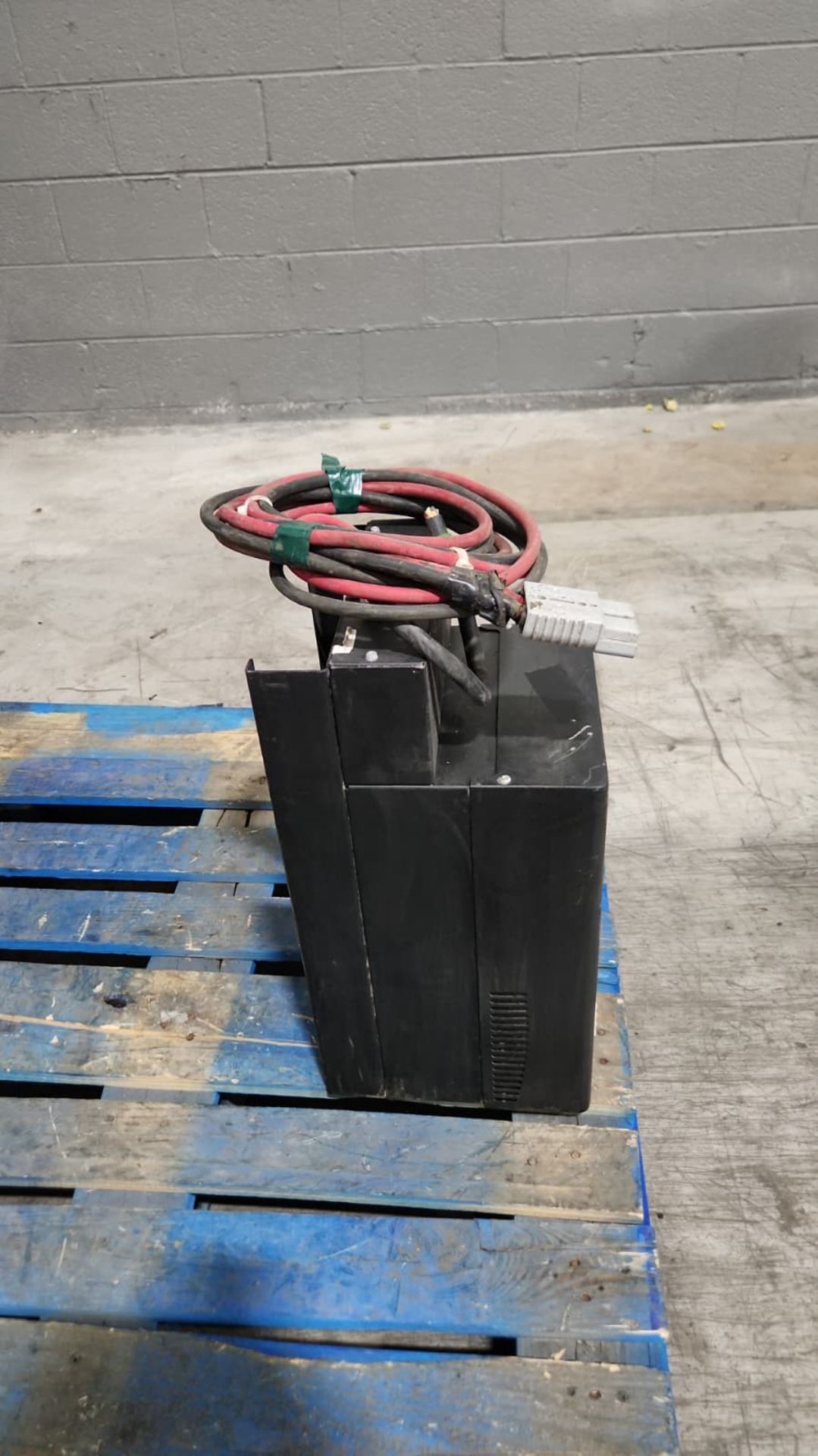 Ametek Absolute Power 24 Volt Electric Forklift Battery Charger. - Image 3 of 5