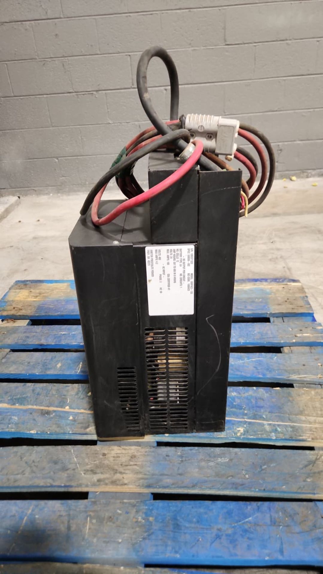 Ametek Absolute Power 24 Volt Electric Forklift Battery Charger. - Image 4 of 4