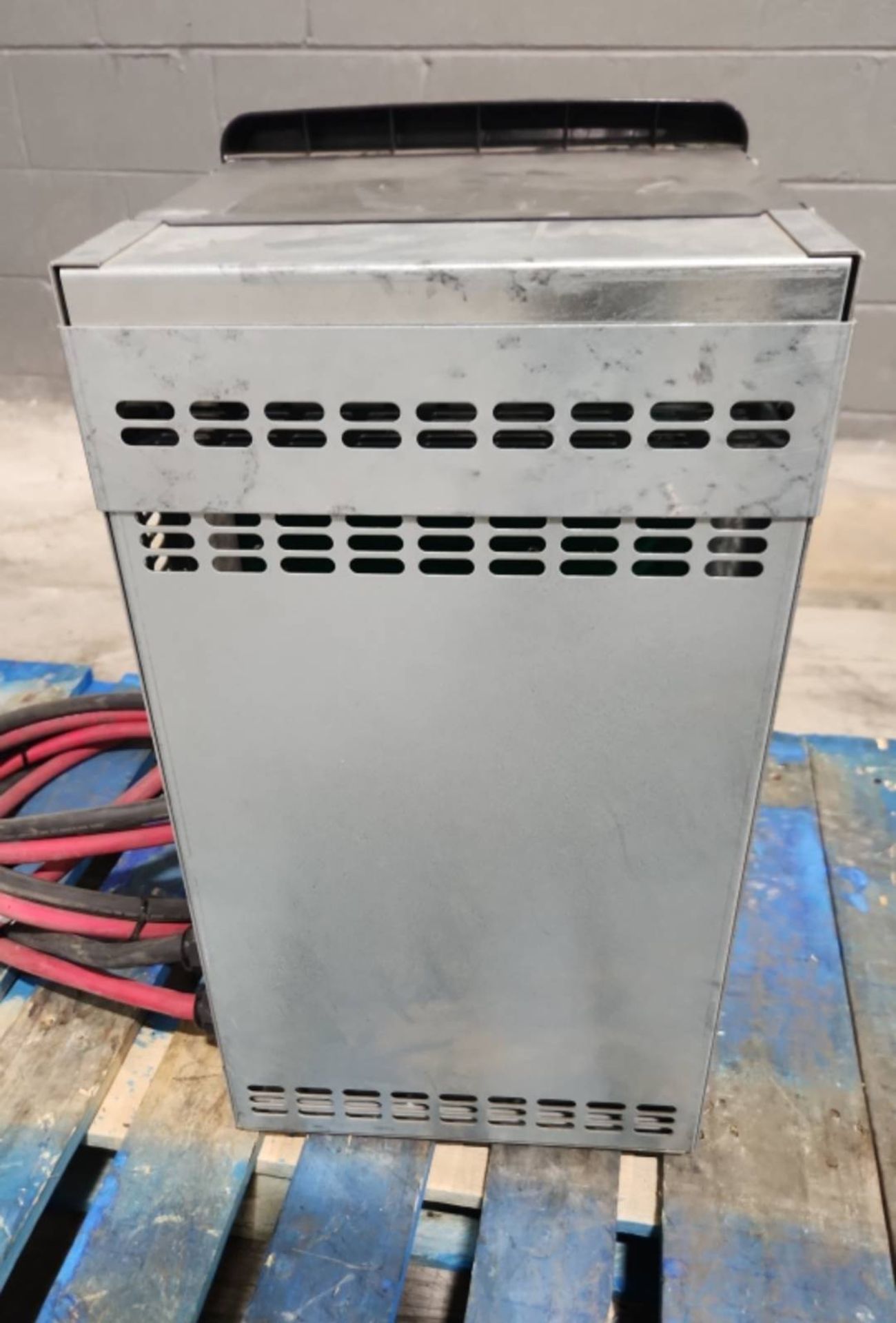 Hawker PTO Mod3 Model: PTOM3-48C-60Y 24/36/48 Volt Forklift Battery Charger. - Image 3 of 5