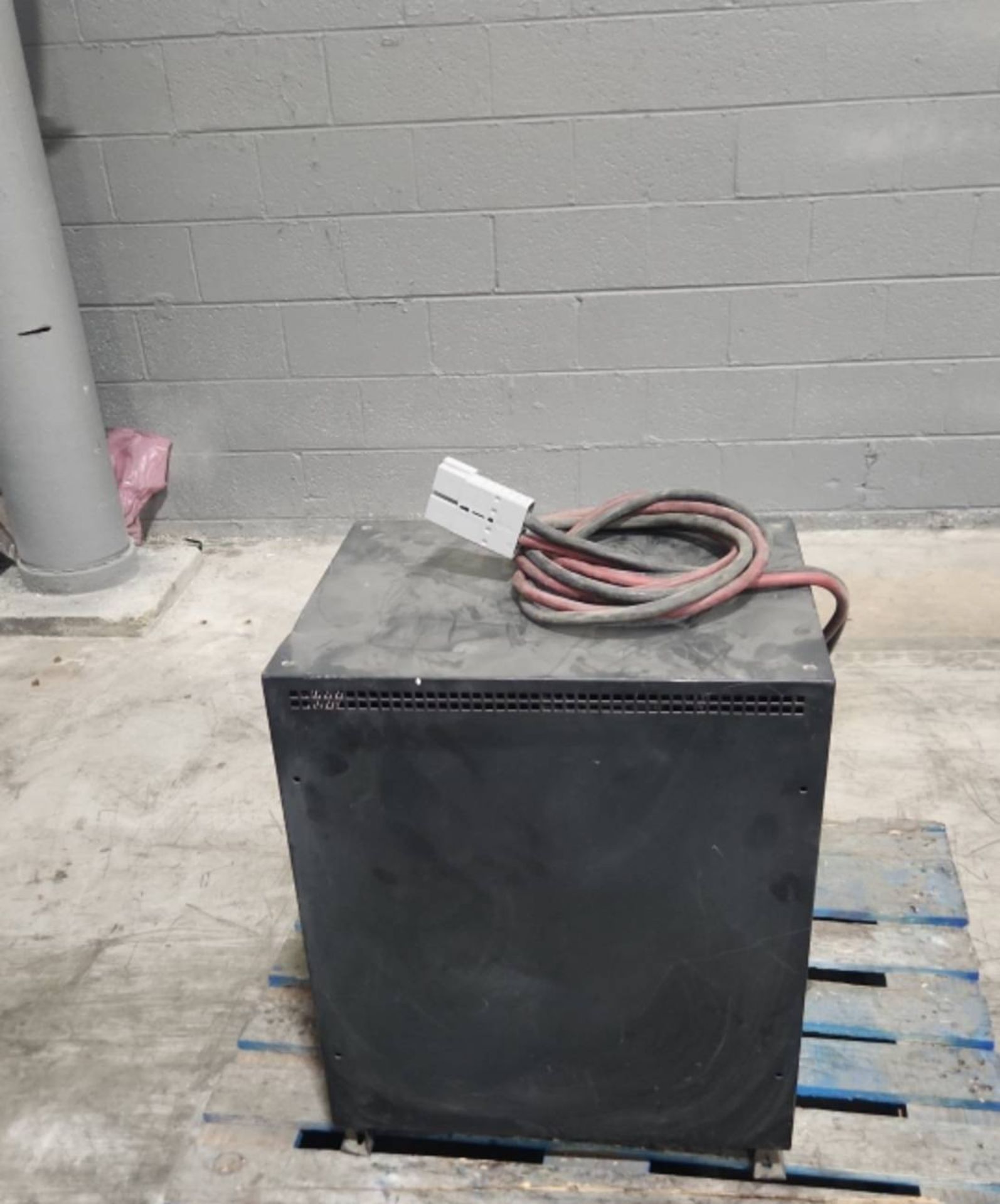 Ametek Eclipse II 12/24/36/48 Volt Electric Forklift Battery Charger. - Image 3 of 5