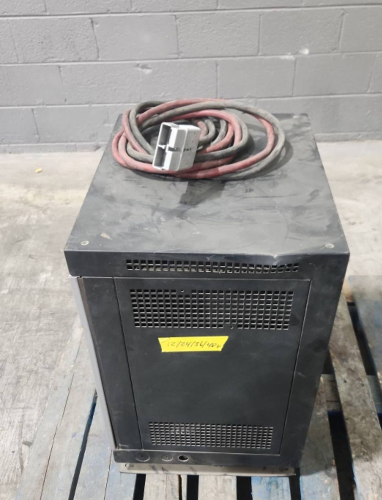Ametek Eclipse II 12/24/36/48 Volt Electric Forklift Battery Charger. - Image 5 of 5