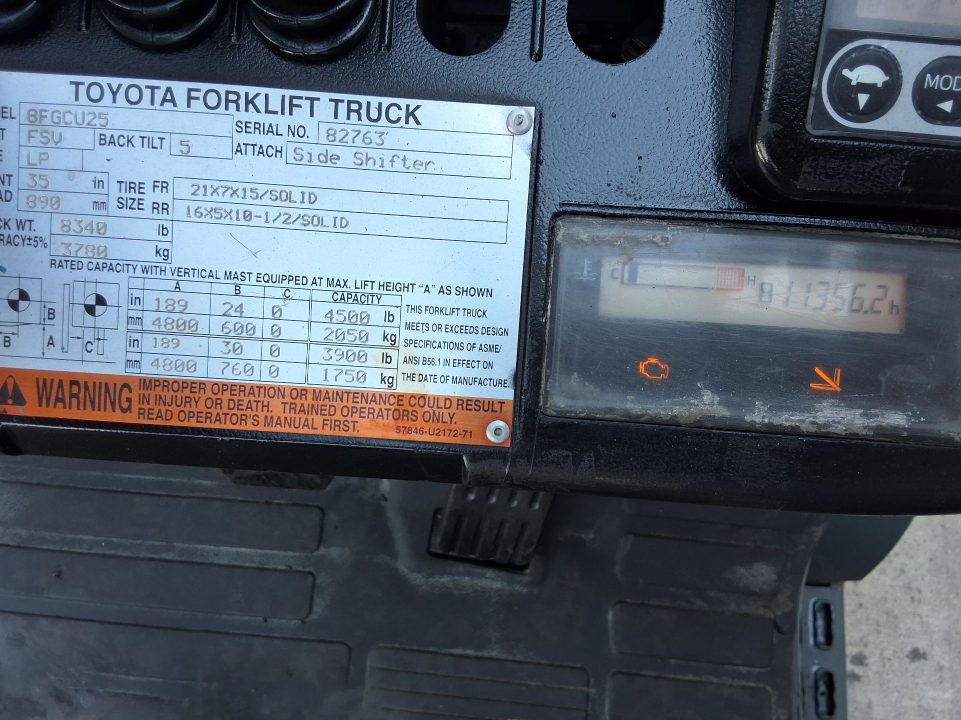 2017 Toyota Model: 8FGCU25 5,000lb Capacity Sideshifter Forklift. - Image 5 of 5