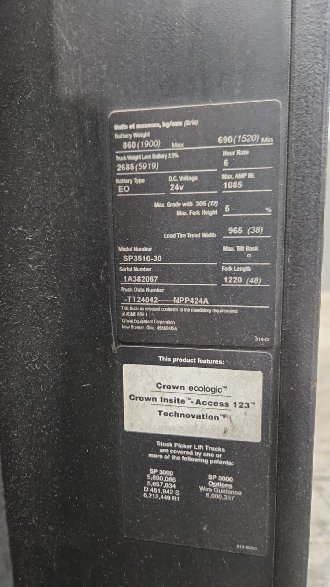 Crown Model: SP3510-30 3,000lb Capacity Order Picker Electric Forklift with Battery. - Image 2 of 8