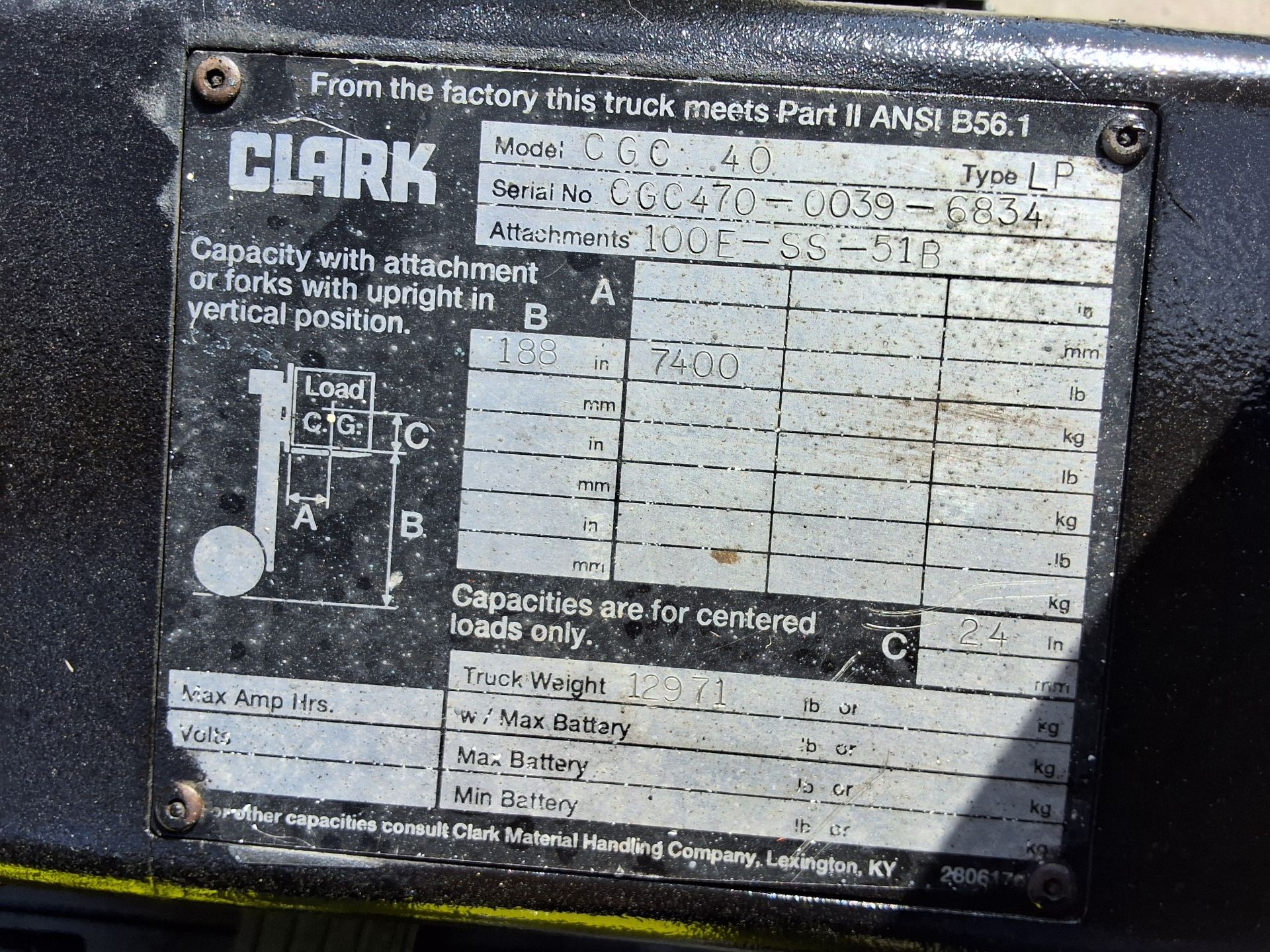 Clark Model: CGC 40 8,000lb Capacity . LP Powered Forklift. Hours: 3,660 - Image 5 of 6