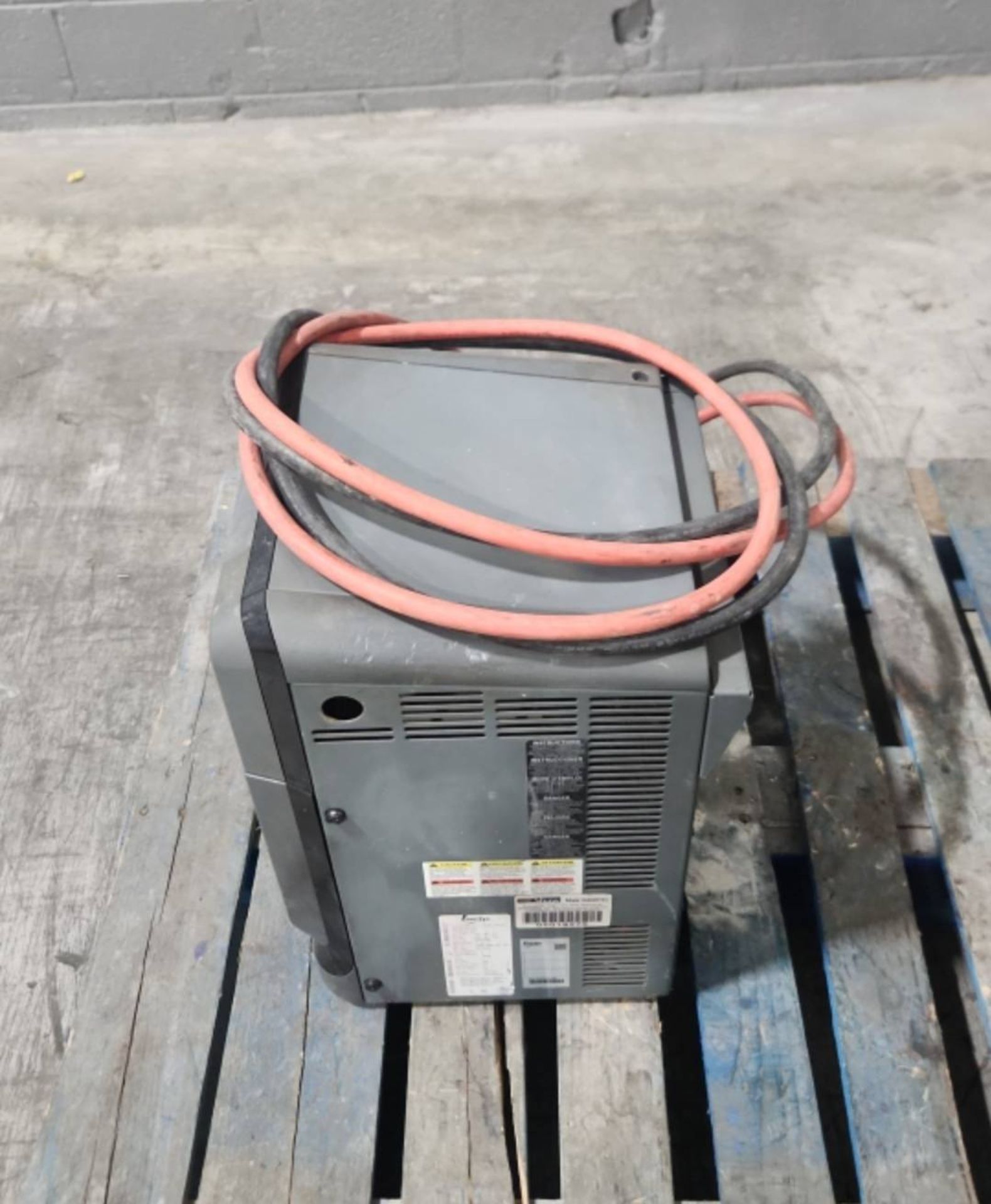 EnerSys EnPower Multi 24/36/48 Volt Electric Forklift Battery Charger. - Image 2 of 5