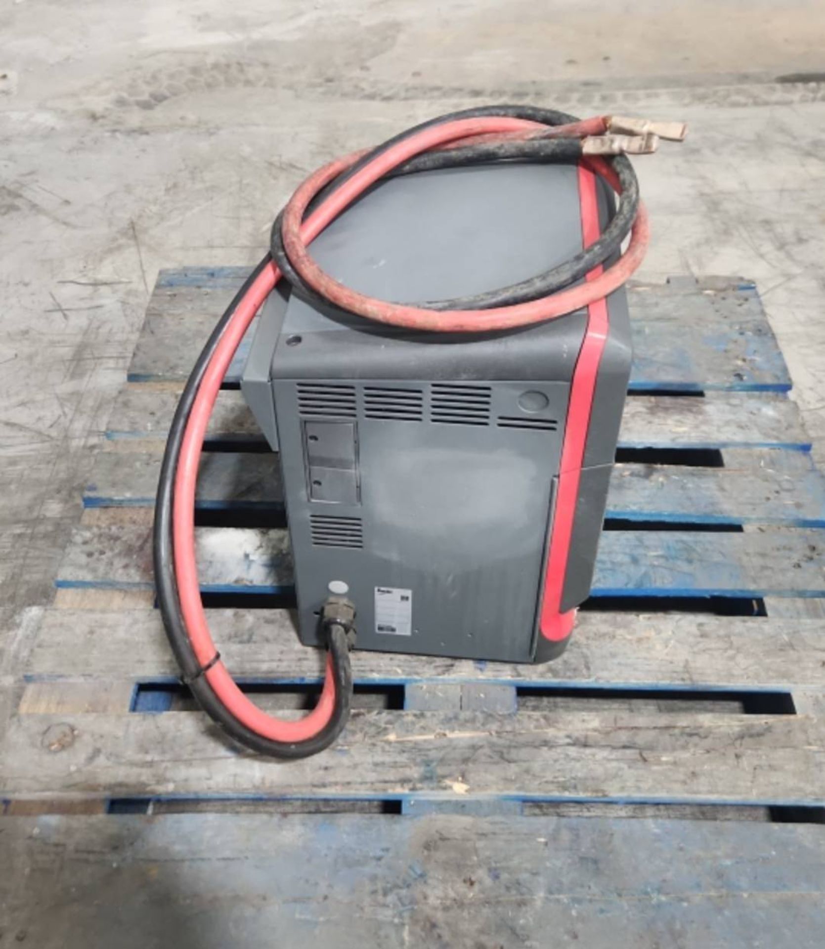 EnerSys Multi 24/36/48 Volt Electric Forklift Battery Charger. - Image 2 of 5