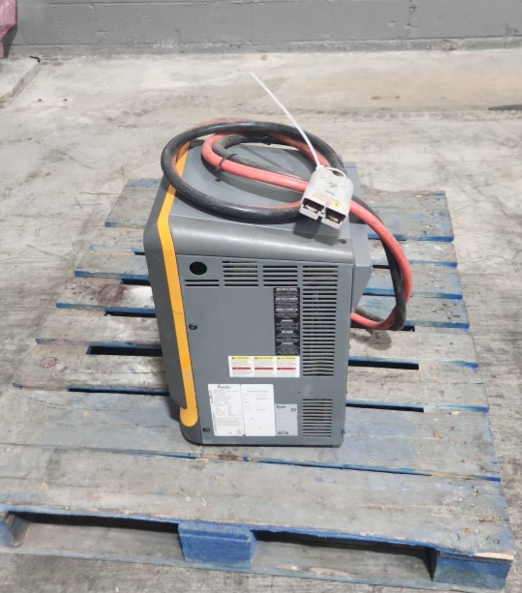 EnerSys EnForcer Multi 24/36/48 Volt Electric Forklift Battery Charger. - Image 4 of 5