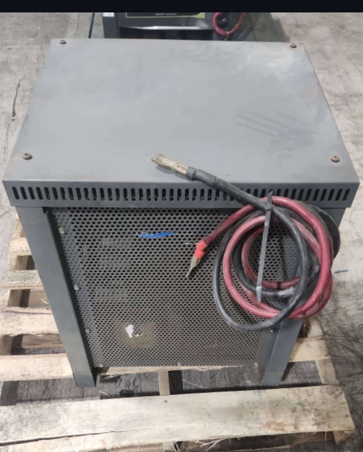 GNB Technologies 24 Volt Electric Forklift Battery Charger. - Image 3 of 5