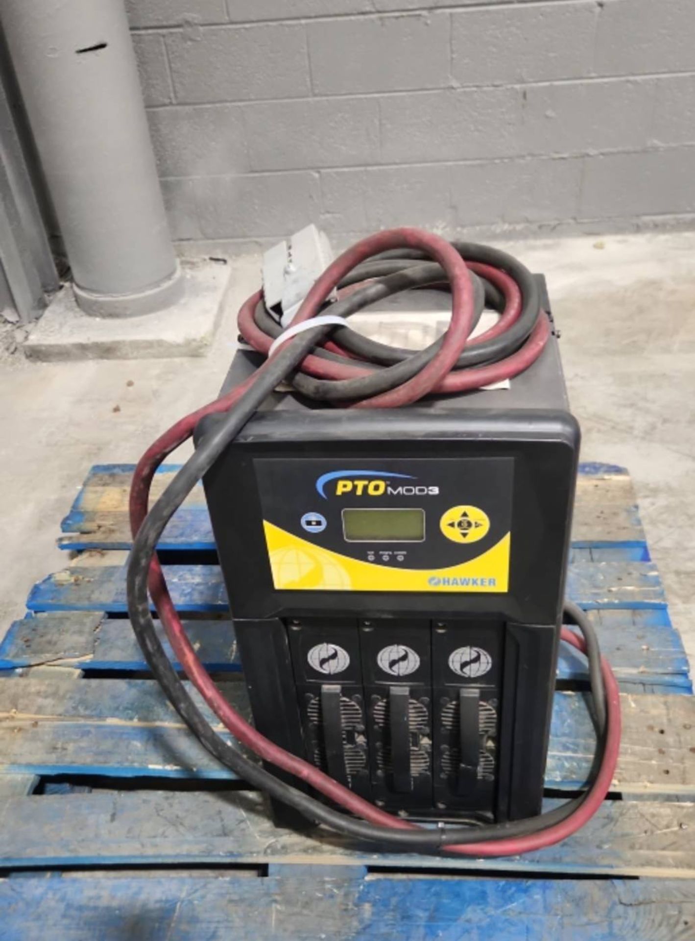 Hawker PTO Mod3 Model: PTOM3-48C-180Y 24/36/48 Volt Forklift Battery Charger.