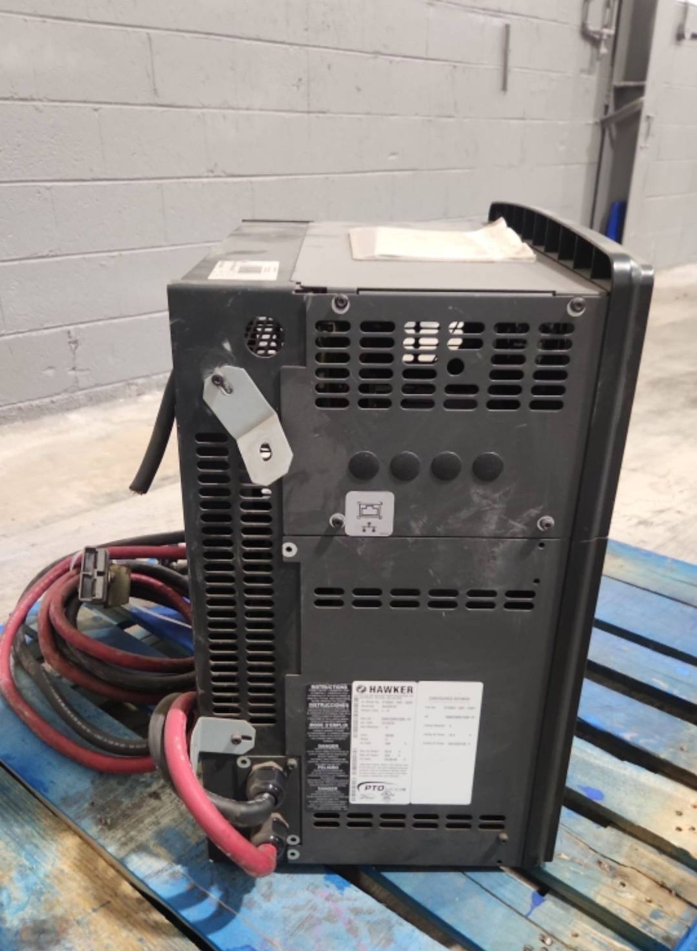 Hawker PTO Mod3 Model: PTOM3-48F-320Y 24/36/48 Volt Forklift Battery Charger. - Image 2 of 4