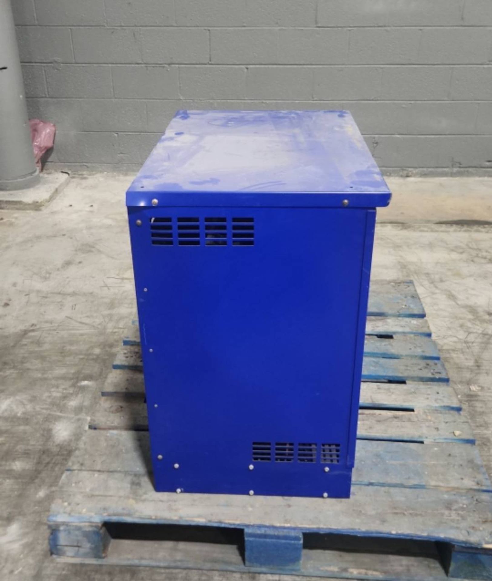 Zip Charger Electric Forklift Battery Charger - Image 2 of 4