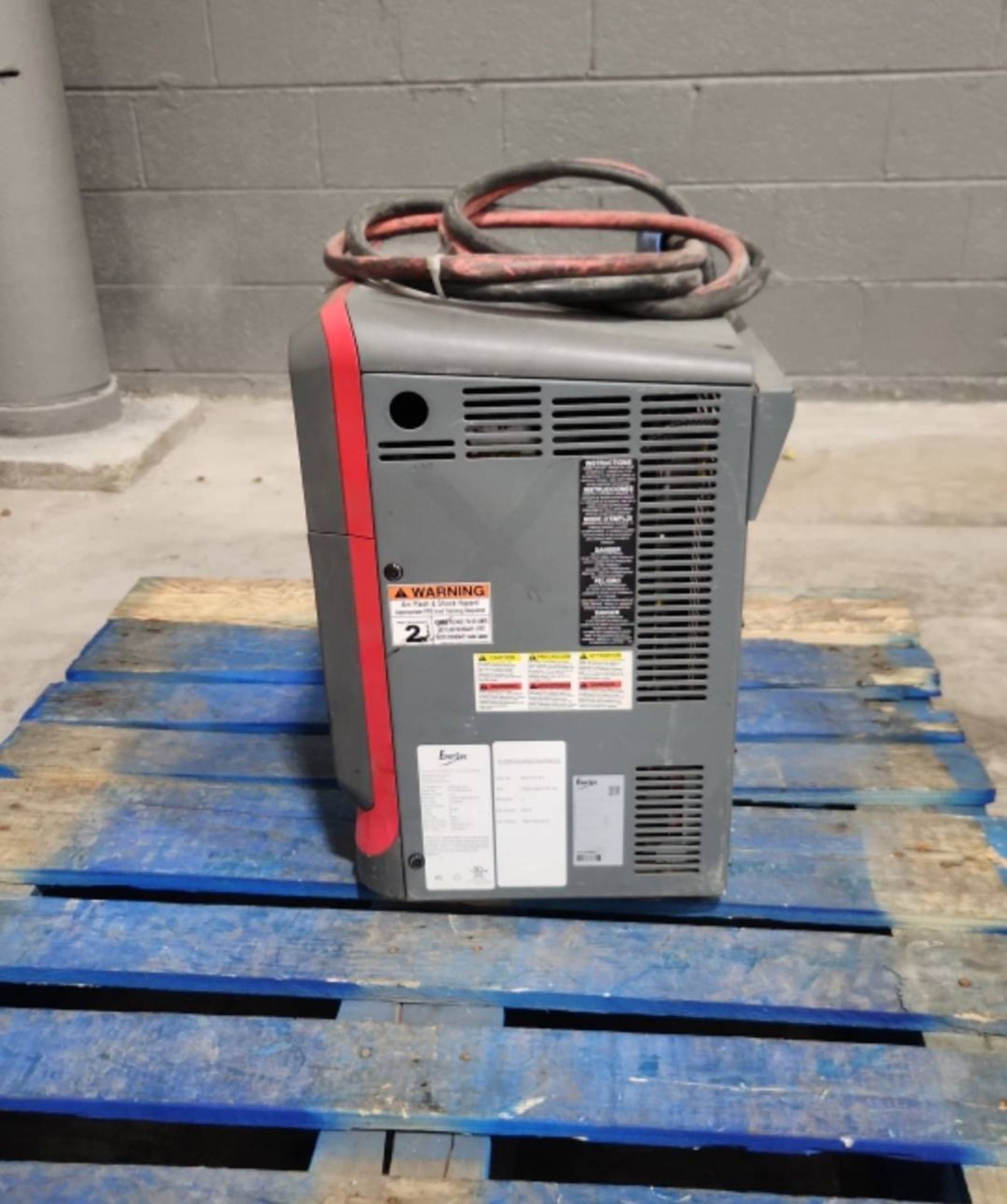 EnerSys Multi 24/36/48 Volt Electric Forklift Battery Charger. - Image 3 of 5
