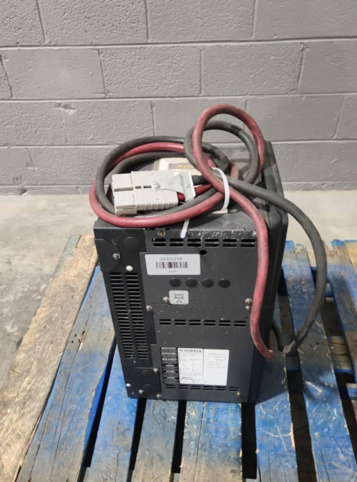 Hawker PTO Mod3 Model: PTOM3-48C-180Y 24/36/48 Volt Forklift Battery Charger. - Image 3 of 5