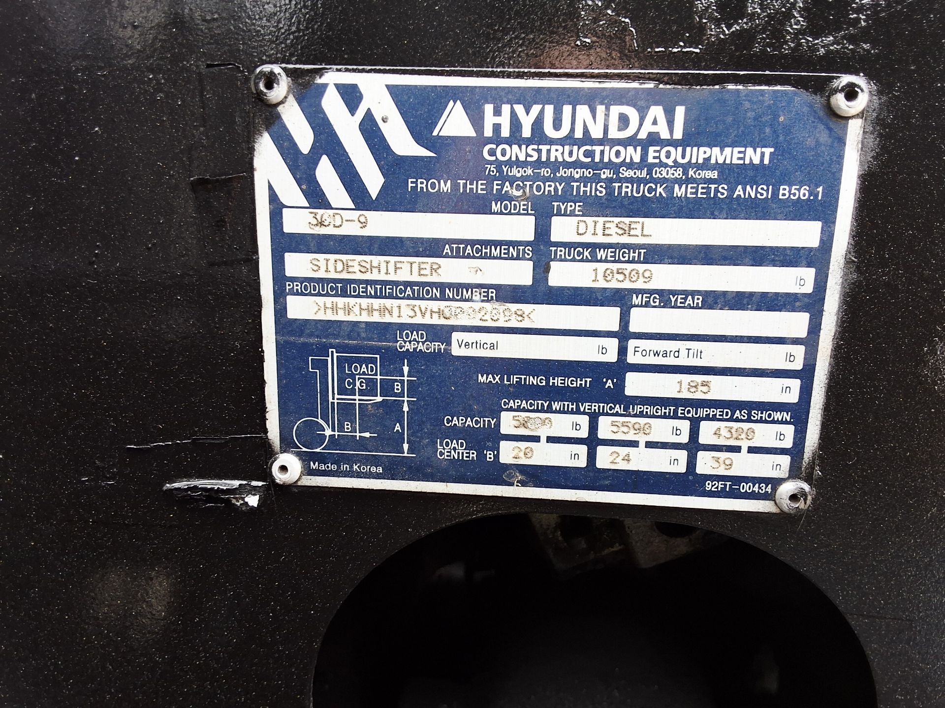 2016 Hyundai Model: 360-9, 6,000lb Capacity . Diesel Powered Forklift. - Image 5 of 8