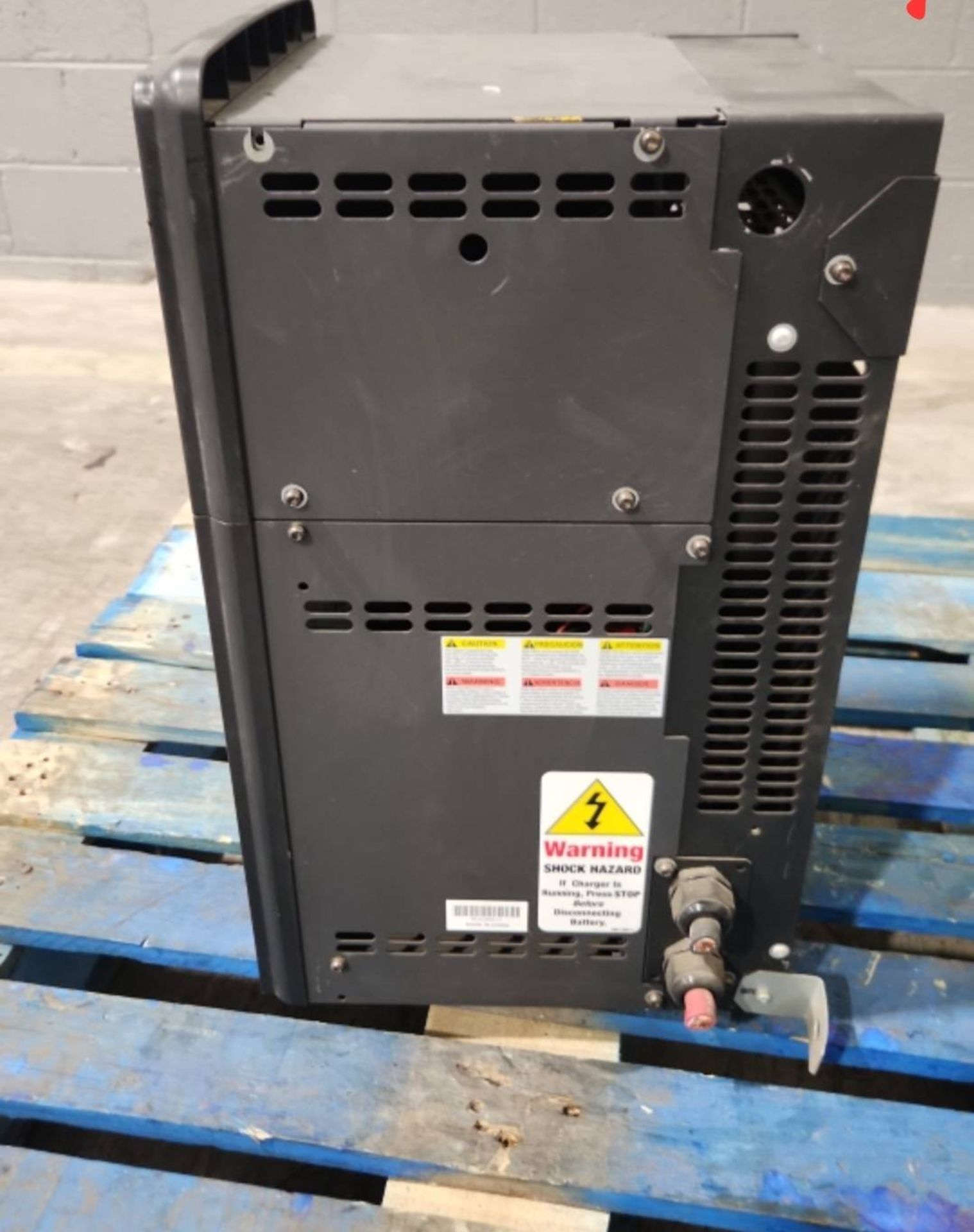 Hawker PTO Mod3 Model: PTOM3-48C-180Y 24/36/48 Volt Forklift Battery Charger. - Image 4 of 5