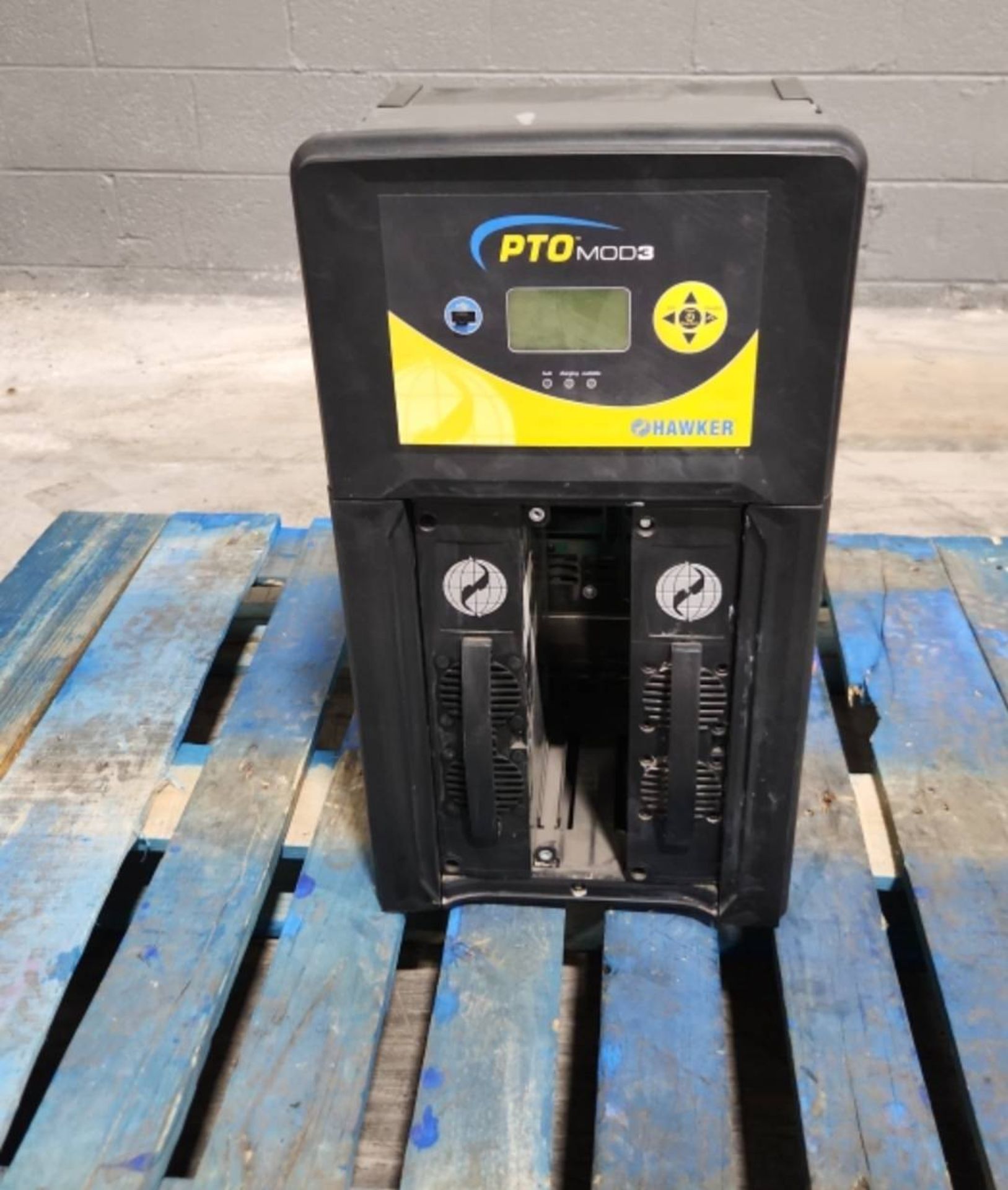 Hawker PTO Mod3 Model: PTOM3-48C-120Y 24/36/48 Volt Forklift Battery Charger.