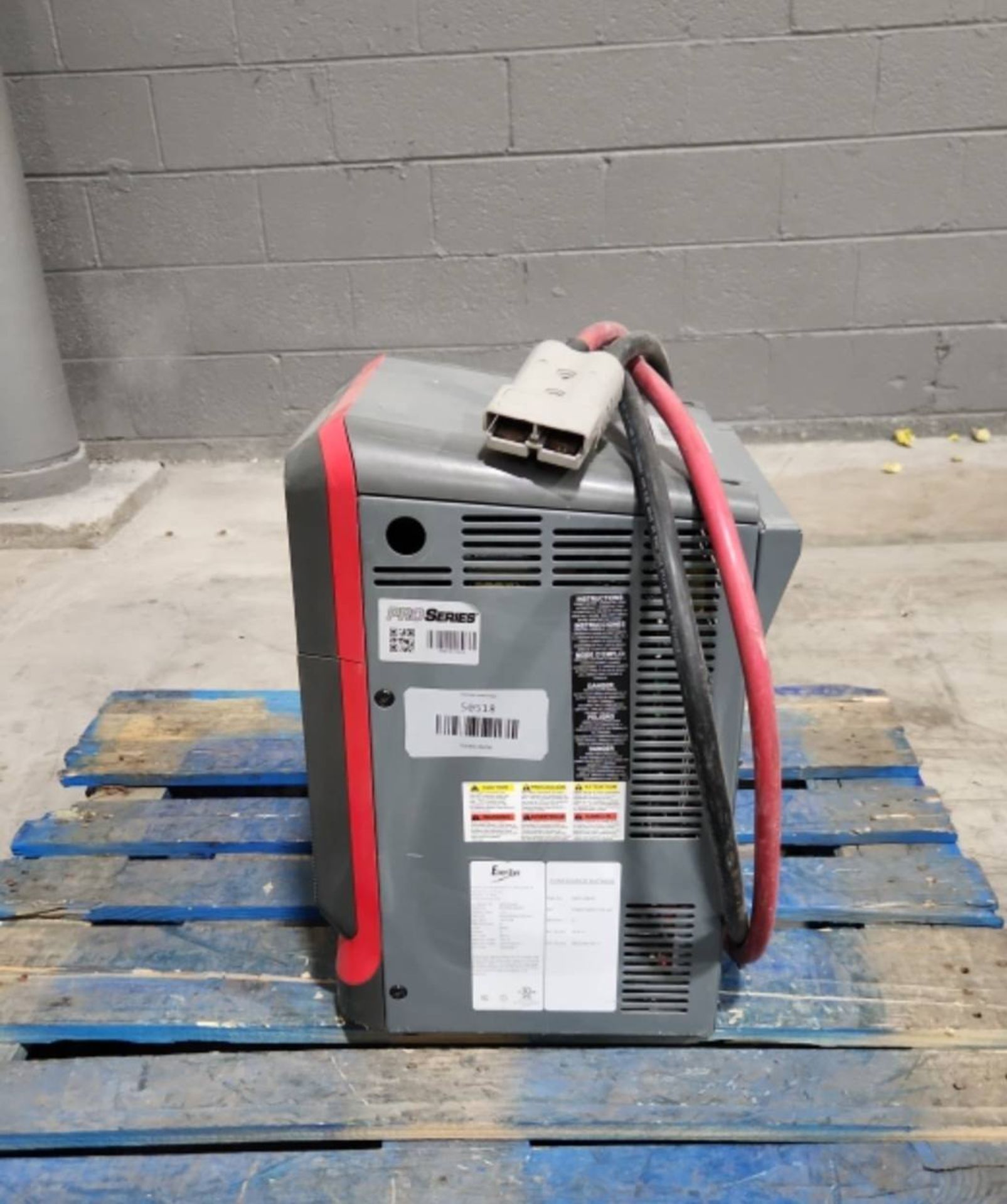 EnerSys Multi 24/36/48 Volt Electric Forklift Battery Charger. - Image 3 of 5