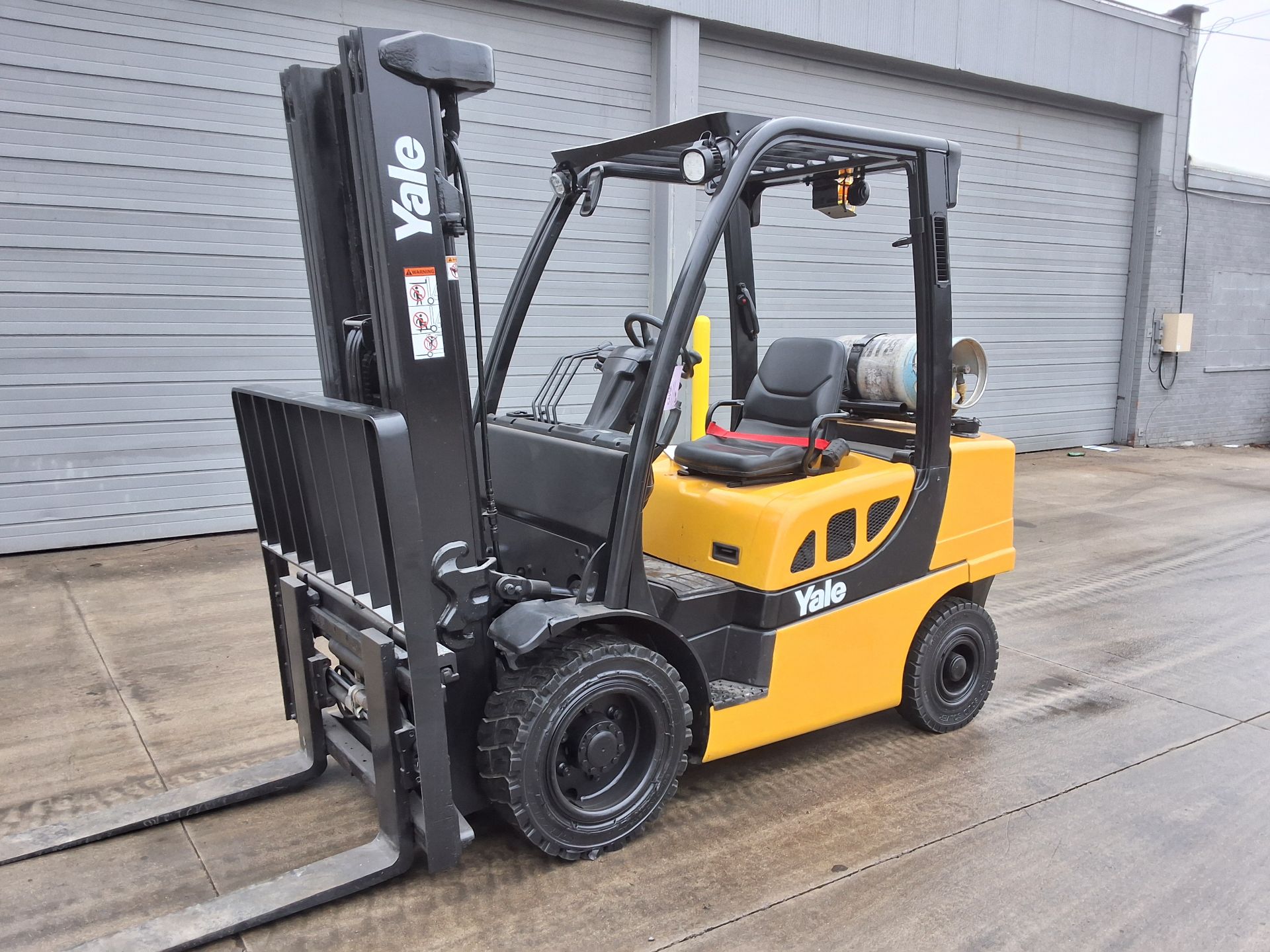2016 Yale Model: GLP060, 6,000lb. capacity, Hours: 8,462
