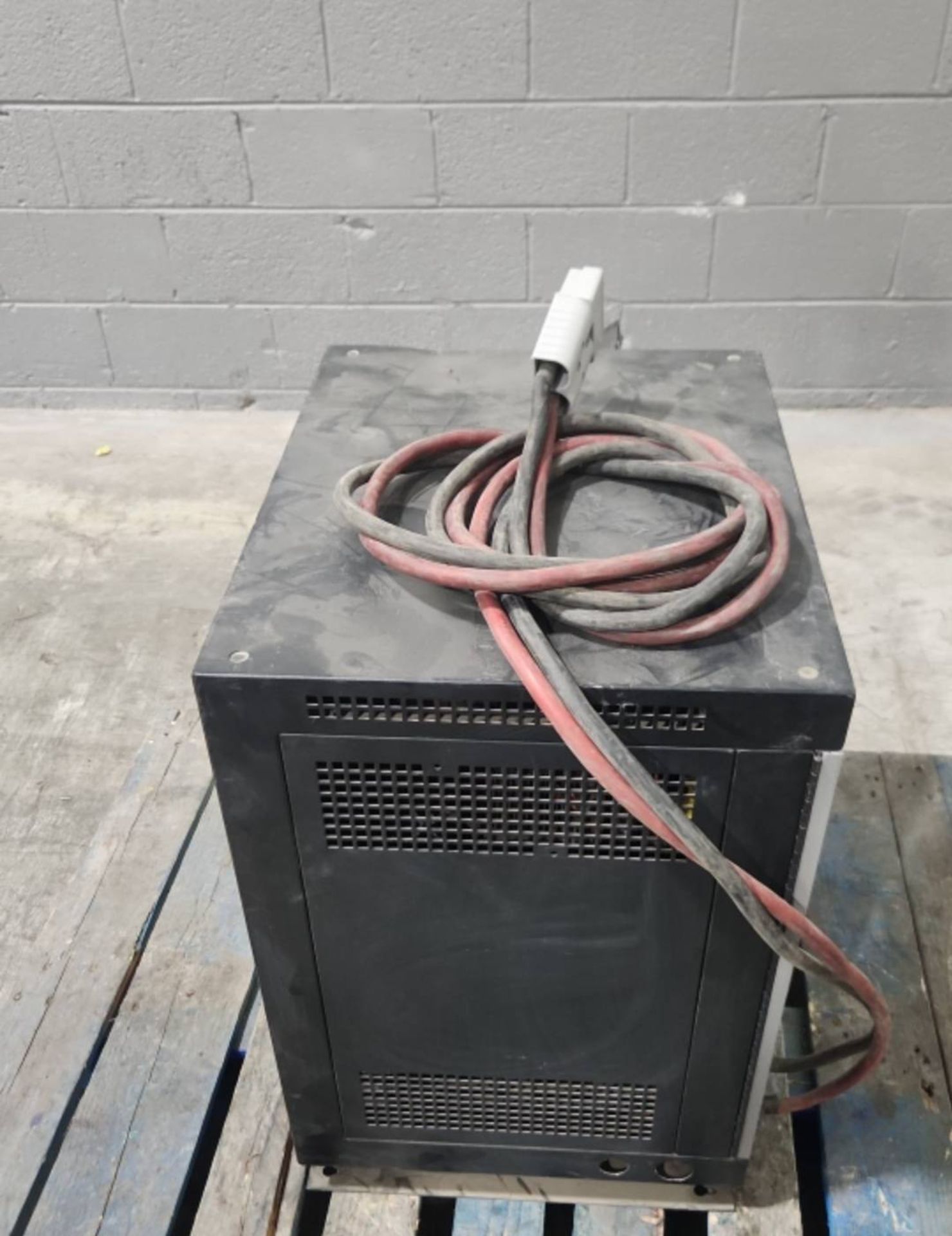 Ametek Eclipse II 12/24/36/48 Volt Electric Forklift Battery Charger. - Image 4 of 5