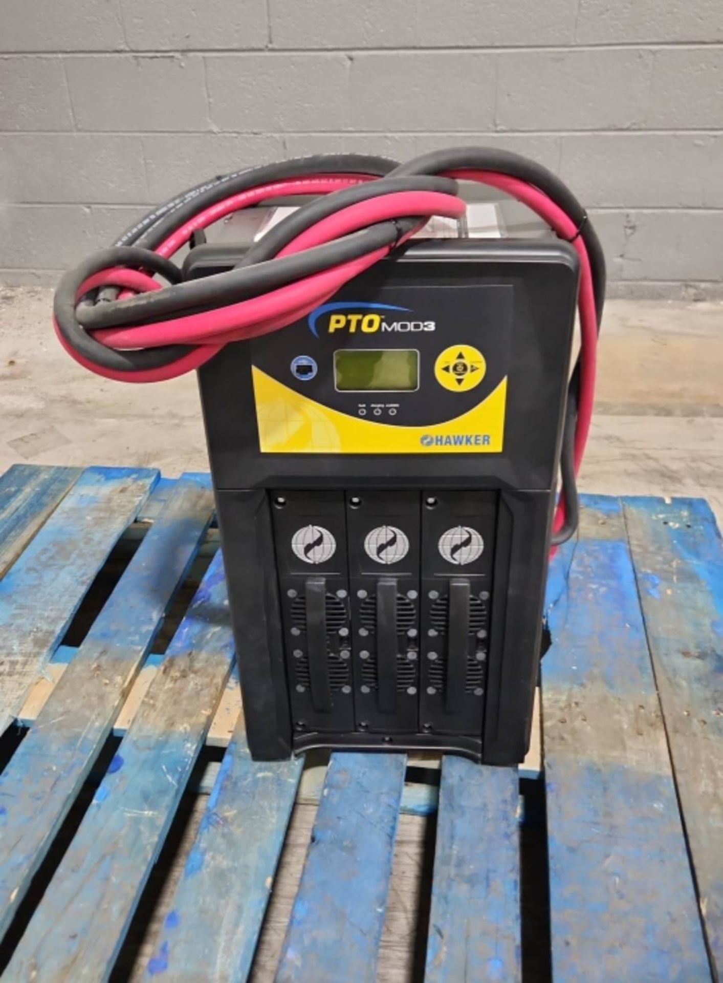Hawker PTO Mod3 Model: PTOM3-80C-108Y 480 AC Volt Forklift Battery Charger.
