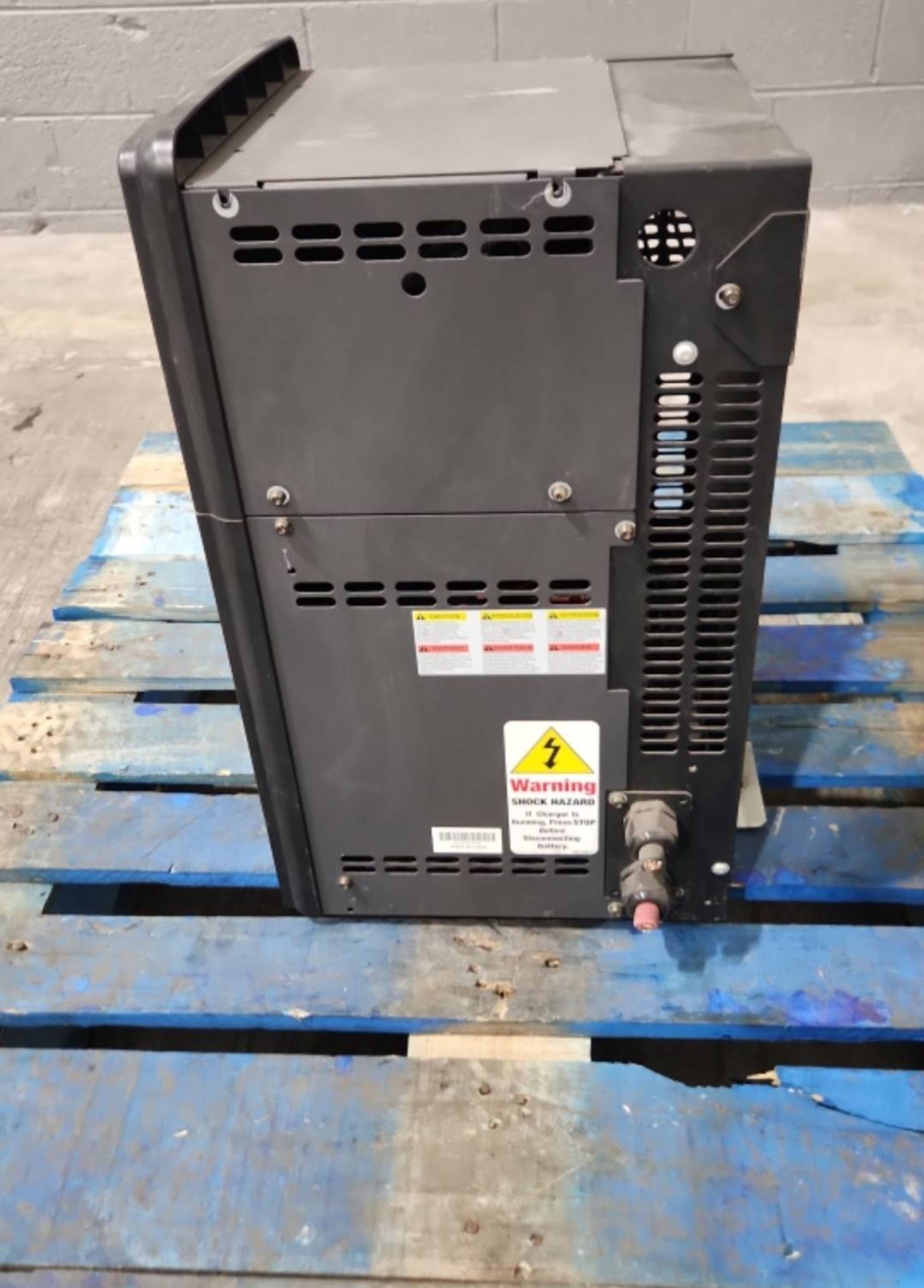 Hawker PTO Mod3 Model: PTOM3-48C-120Y 24/36/48 Volt Forklift Battery Charger. - Image 4 of 5