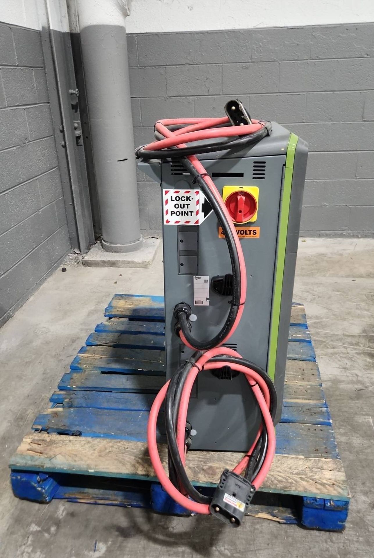 EnerSys Express Multi 24/36/48 Volt Electric Forklift Battery Charger. - Image 2 of 5
