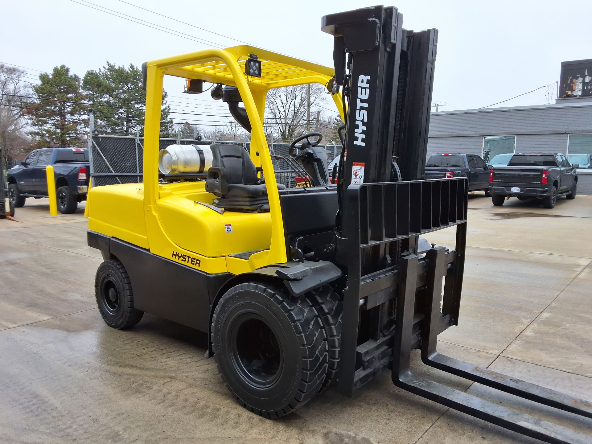 Hyster Model: H120FT, 12,000lb Capacity. Pneumatic Tires. LP Powered Forklift. - Image 4 of 7