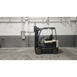 Crown FC5225-50 5,000LB Sit Down Electric Forklift. Hours: 5,526