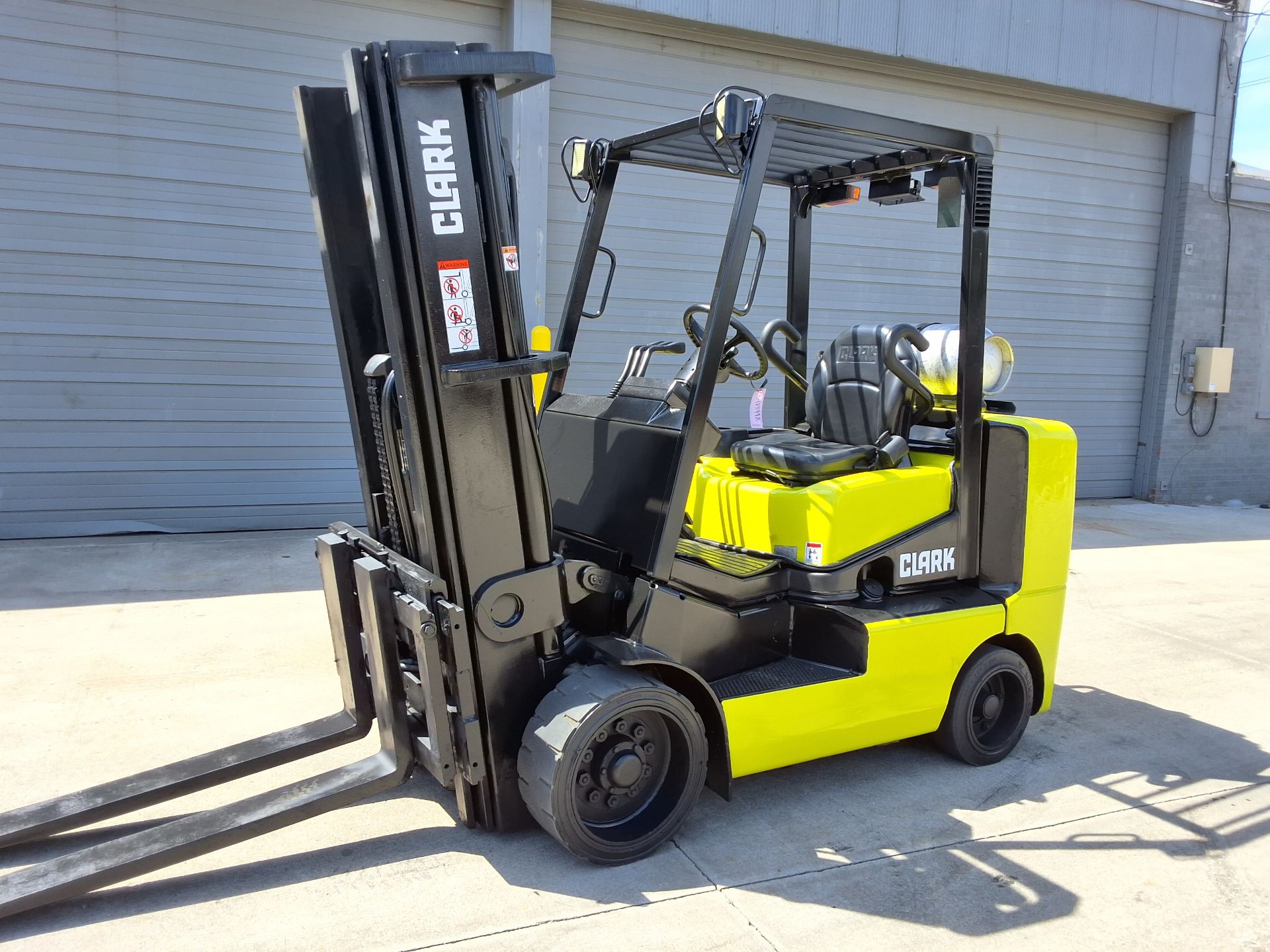 Clark Model: CGC 40 8,000lb Capacity . LP Powered Forklift. Hours: 3,660