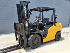 2014 Hyundai Model: 35D-9, 8,000lb Capacity Diesel Powered Forklift.