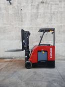 2021 Raymond Model: 425-C40TT 4,000lb Stand Up Counterbalance Electric Forklift.
