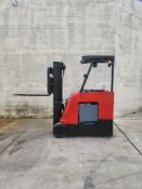 Raymond Model: 425-C40TT 4,000LB Stand Up Counterbalance Electric Forklift. Hours: 7,901. 3-Stage