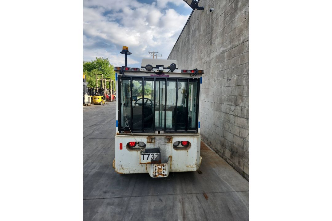 2021 TUG M1A60-44 Heavy-Duty Airport Baggage Tow Tractor with Enclosed Cab. Hours: 4,387 - Image 2 of 8