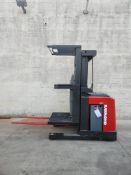 2016 Raymond Model: 520-OPC30TT 3,000LB Electric Order Picker Forklift.