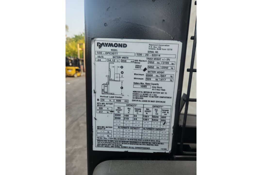 2020 Raymond Model: 530-OPC30TT 3,000LB Electric Order Picker Forklift. Hours: 7,615 - Image 7 of 8