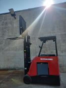 Raymond Model: 425-C40TT 4,000LB Capacity. Stand Up Counterbalance Electric Forklift. Hours: 9,785