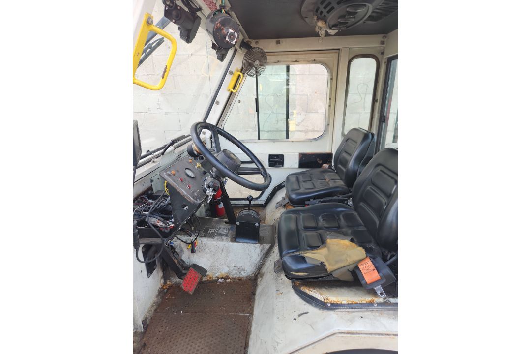2021 TUG M1A60-44 Heavy-Duty Airport Baggage Tow Tractor with Enclosed Cab. Hours: 4,387 - Image 3 of 8