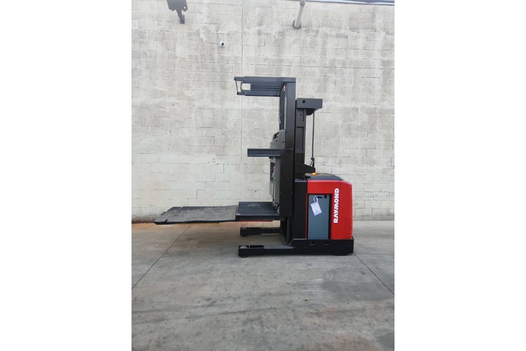 2020 Raymond Model: 530-OPC30TT 3,000LB Electric Order Picker Forklift. Hours: 6,708 - Image 1 of 8