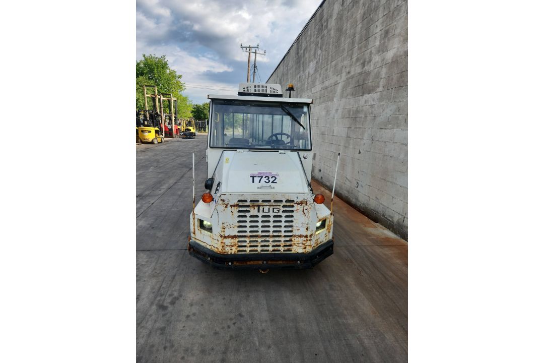 2021 TUG M1A60-44 Heavy-Duty Airport Baggage Tow Tractor with Enclosed Cab. Hours: 4,387 - Image 6 of 8