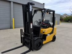 2014 Yale Model GLC050LXN 5,000lb Capacity Pneumatic Tire LP Powered Forklift Hours: 6,293