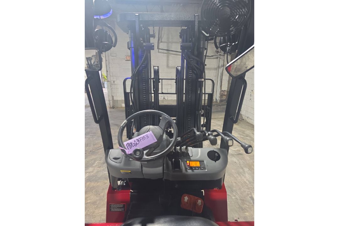 2019 Raymond Model: 4750C50S 5,000LB Capacity. Sit Down Counterbalance Forklift. - Image 3 of 8