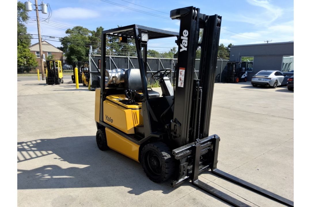 Yale Model: GLC050 5,000LB LP Powered Forklift. Hours: 6,603 - Image 5 of 9