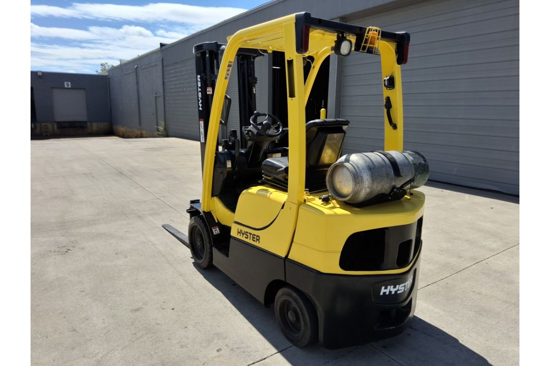 2014 Hyster S50CT 5,000LB Capacity. LP Powered Forklift. 3 Stage Mast, Hours: 8,191 - Image 2 of 8