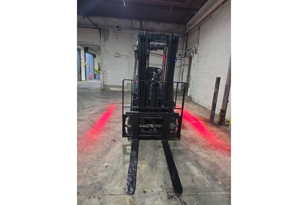Toyota Model: 8FBCU32 6,500lb Capacity Electric Forklift - Image 7 of 7