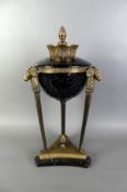 Cassolette, Frankreich, 20. Jh., halbkugelige Marmorschale, Bronzedeckel,