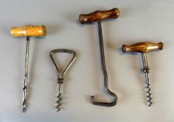 Konvolut von alten Korkenziehern, Bohrer, Stiefelanzieher, Metall/ Holz