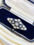 ANTIQUE ART DECO ERA SAPPHIRE AND DIAMOND PLATINUM BROOCH IN ANTIQUE BOX
